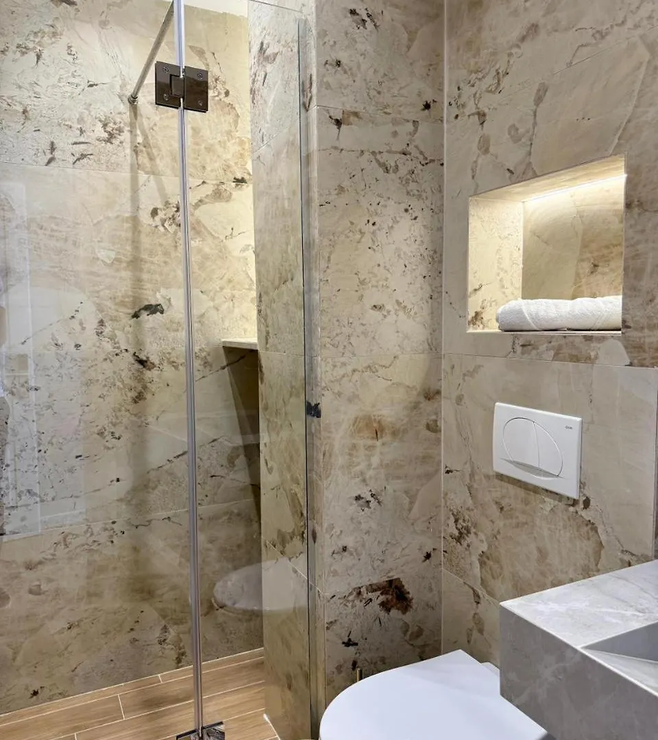 Gent'S Inn Luxury Dıraç Arnavutluk